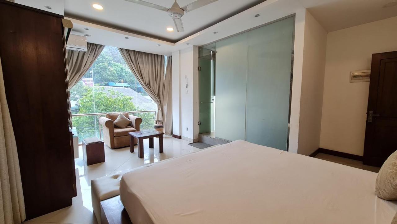 Quick Stop Inn Kandy Exterior foto