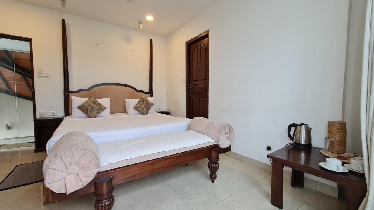 Quick Stop Inn Kandy Exterior foto