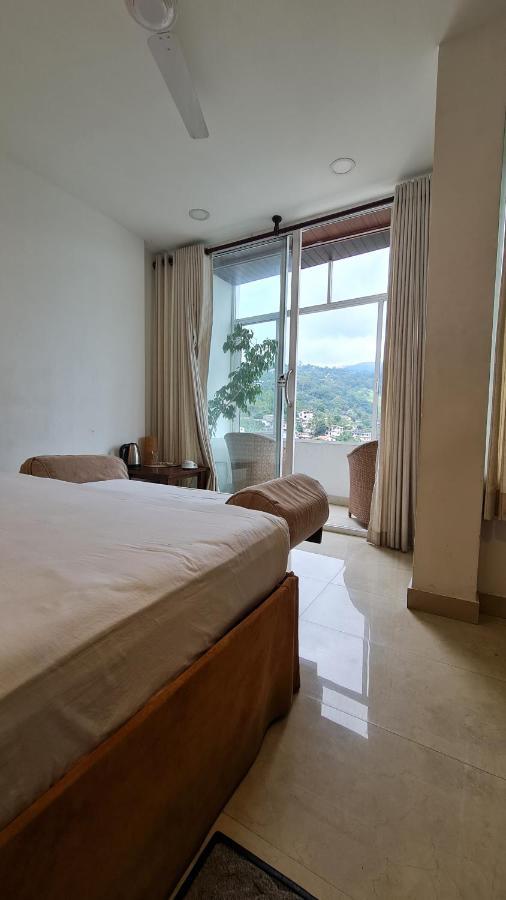 Quick Stop Inn Kandy Exterior foto