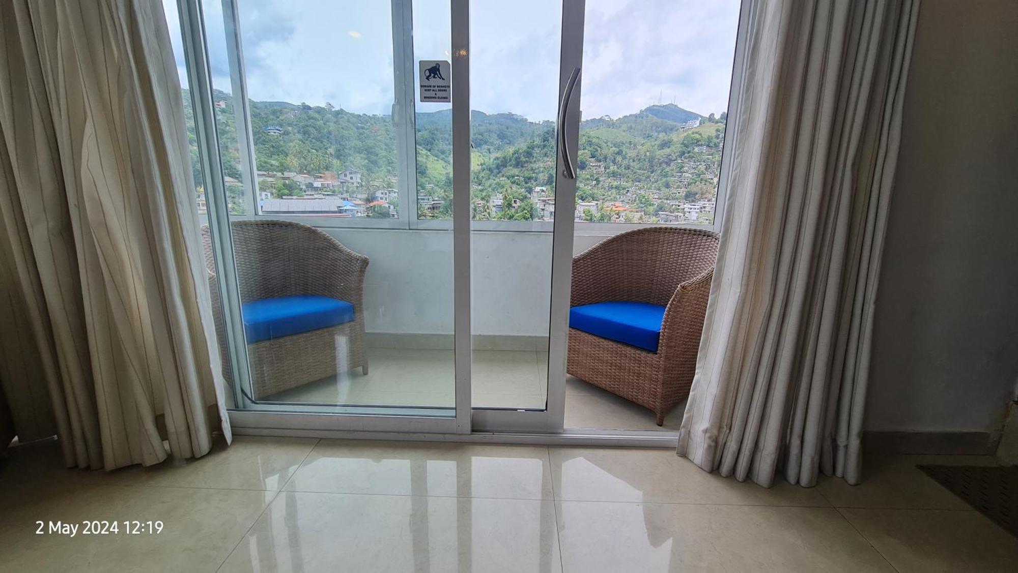 Quick Stop Inn Kandy Exterior foto